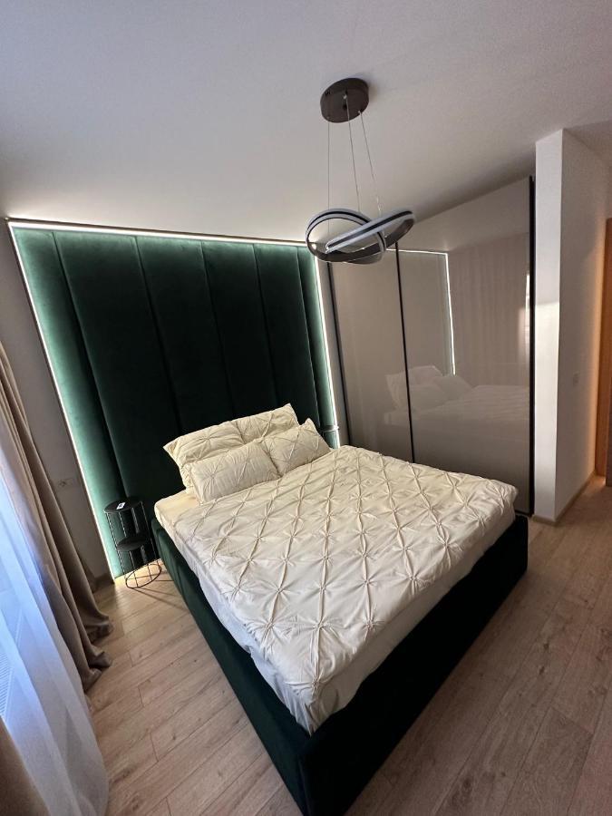 Coresi Luxury Apartments Braşov Buitenkant foto